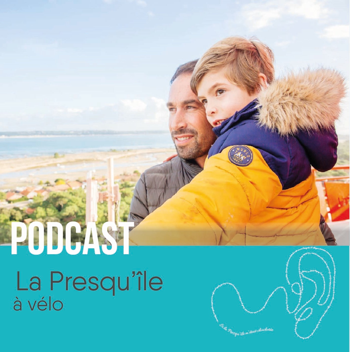 Un homme avec son enfant sont au sommet du Phare en hiver.