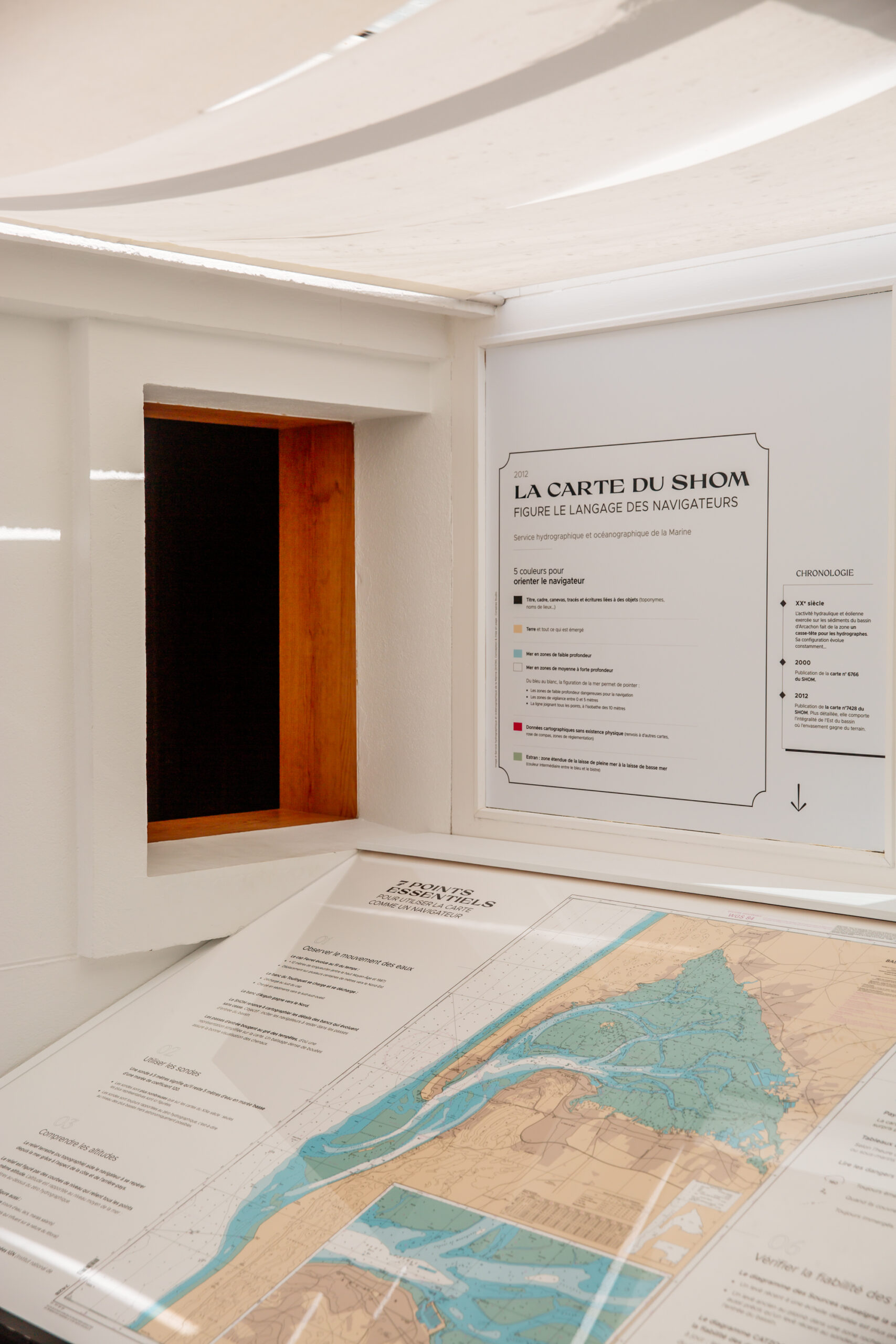 Exposition à l'intérieur du phare du Cap Ferret