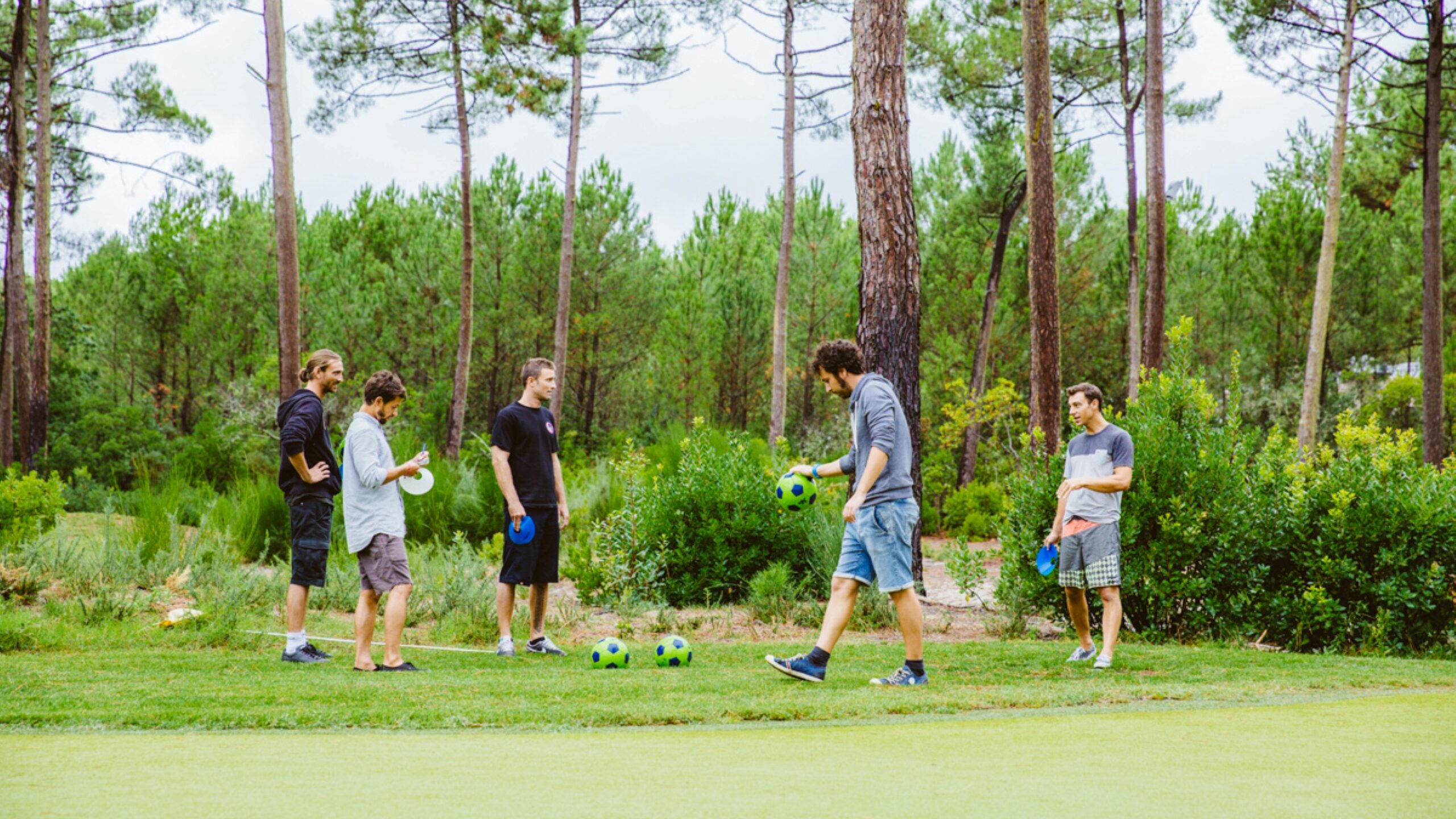 Groupe de personnes à Cap Golf