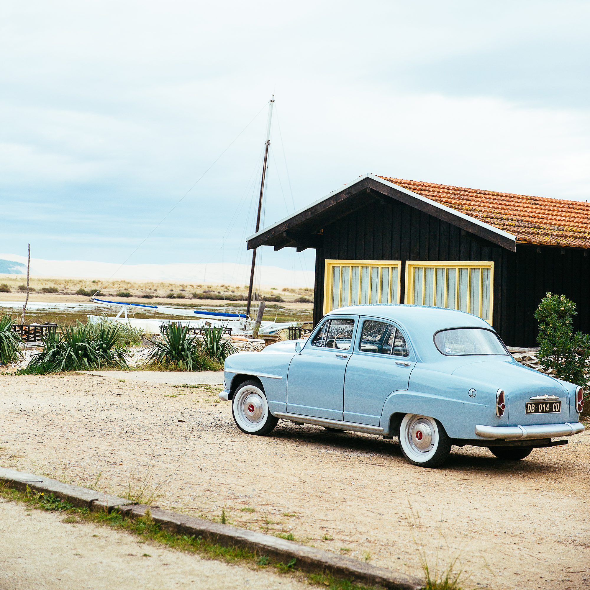Une voiture au Cap Ferret